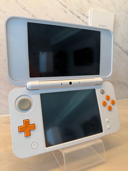 New Nintendo 2ds LL JP (FULLY IN ENGLISH) modded in box